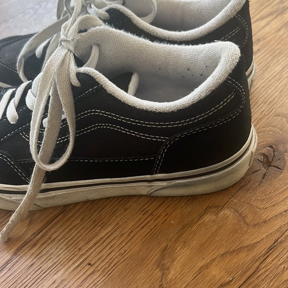 Old skool Vans size 4.5 youth - Picture 7 of 7